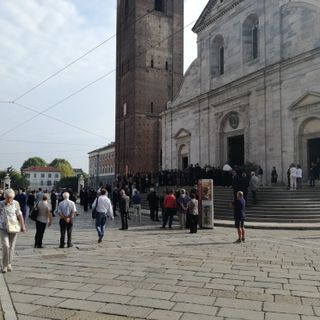 Funerali di Marchionne, centro di Torino bloccato e transenne ma pochi curiosi (FOTO)