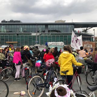Fancy women bike ride, anche la Torino al femminile ama la bicicletta Fancy women bike ride, anche la Torino al femminile ama la bicicletta