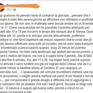 Disabile in ritardo al funerale perché il pulmino non ha rispettato l'orario: &quot;Il Comune di Torino si deve vergognare&quot;