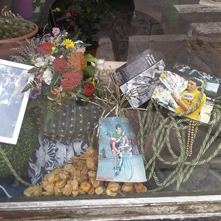 Parella, vetrina-tributo per Felice Gimondi in Piazza Chironi