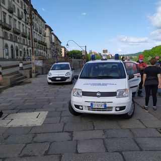 Po ingrossato a Torino per le piogge: Murazzi chiusi