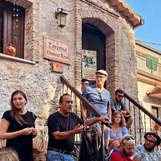nichelino e riace - foto d'archivio
