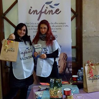 La Polizia Municipale al fianco di Infine Onlus per una raccolta fondi natalizia La Polizia Municipale al fianco di Infine Onlus per una raccolta fondi natalizia