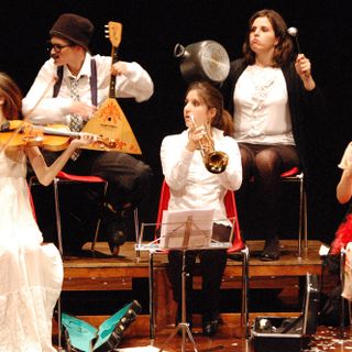 Teatranza: domani si fa festa per i 30 anni dell'associazione