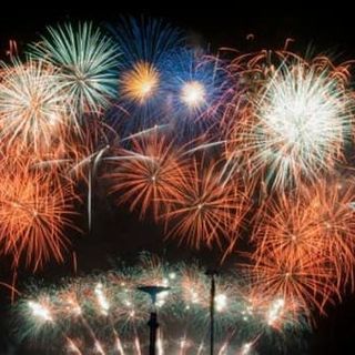La &quot;Notte Bianca&quot; e i fuochi concludono stasera la festa di San Matteo a Nichelino