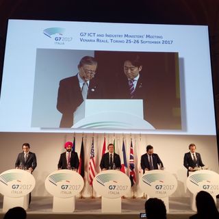 G7 Industria a Venaria, Calenda: &quot;Il cambiamento tecnologico deve essere orientato all'uomo&quot;