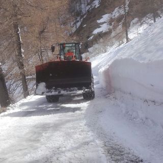 Passa il Giro d'Italia, lavori in corso al Colle delle Finestre