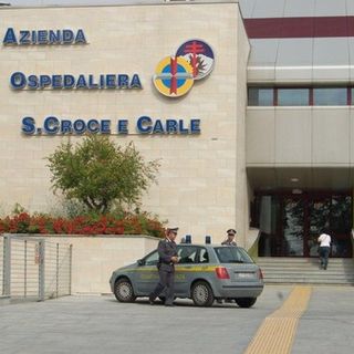 L'infermiere caposala del Santa Croce di Cuneo non agiva da solo: c'è anche un torinese arrestato nel caso che ha portato al sequestro di beni per 1 milione di euro
