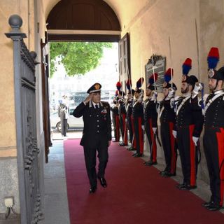 Torino, il nuovo comandante interregionale dei carabinieri fa visita alla Caserma Bergia