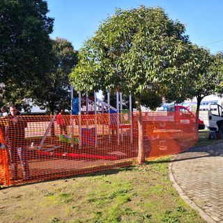 Intervento per i giochi per bambini ai giardini Banfo
