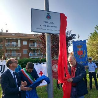 Inaugurazione giardino con targa di intitolazione