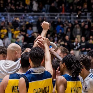 Basket, la Reale Mutua lancia i miniabbonamenti per la fase ad orologio