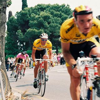 Un parterre di campioni per la presentazione della Cuneo-Pinerolo del Giro d'Italia
