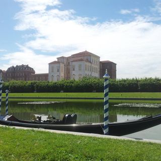 A Venaria le gondole nella Reggia: riprende l'attività dei gondolieri della Pescheria