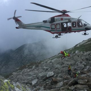 Cade sul sentiero del ritorno dopo una gita in quota: trauma cranico per un 68enne di Grugliasco [FOTO e VIDEO]