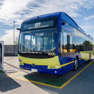 Bus 100% green, nuovi tram e addio ai biglietti cartacei: Gtt approva il piano industriale 2021-2023