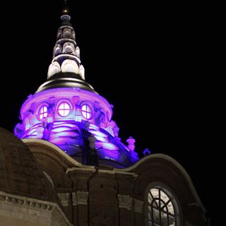 Ricerca contro il cancro al pancreas: anche la Cupola della Cappella della Sindone si illumina di viola