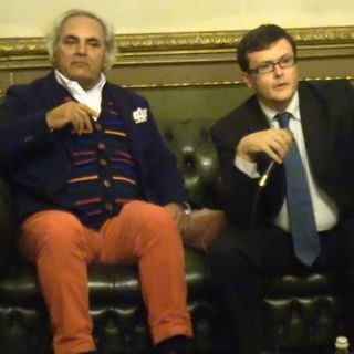 Bloom: il design della nuova poltrona Joe fa incontrare Oriente e Occidente [VIDEO]