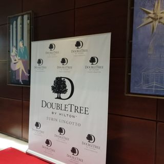 L’hotel DoubleTree by Hilton Turin Lingotto restituito alla città dopo un progetto di recupero firmato da Renzo Piano