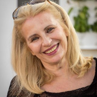 Su il sipario per il Glocal Film Festival: l'anteprima con Anna Pavignano, sceneggiatrice di Massimo Troisi