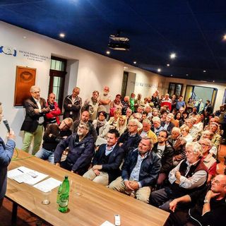 Matteo Doria ha incontrato i castelrossesi