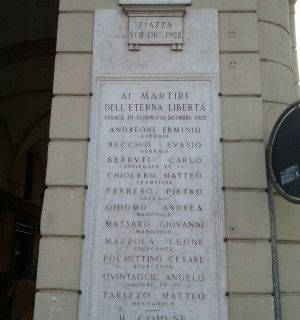 La Città metropolitana con il Gonfalone alla commemorazione della Strage del XVIII Dicembre 1922