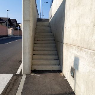 Brandizzo, Alternativa Civica chiede modifiche alla rampa di scale della stazione