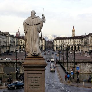 Notte Bianca in Gran Madre: da via Monferrato a via Romani, negozi aperti fino a mezzanotte
