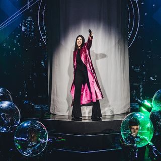 Laura Pausini torna all'Inalpi Arena per il suo tour mondiale