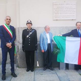La targa scoperta in omaggio ad Alberto Gentili - foto di CittAgorà