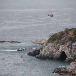 Giovane torinese morto nel mare di Bergeggi a Ferragosto, l'autopsia conferma l'annegamento