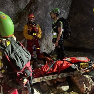 Cade nel torrente dell'Orrido di Foresto: tratto in salvo dal Soccorso Alpino