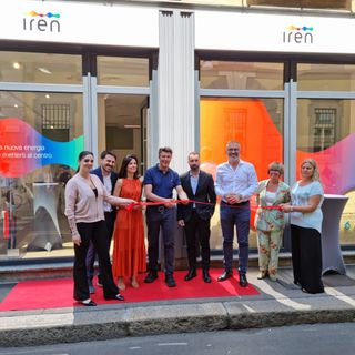 taglio del nastro per due punti Iren