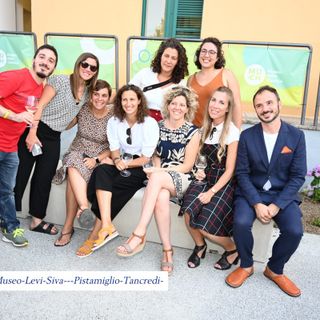 persone sorridenti Museo della chimica