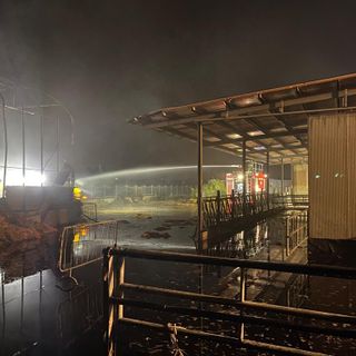 stalle in fiamme