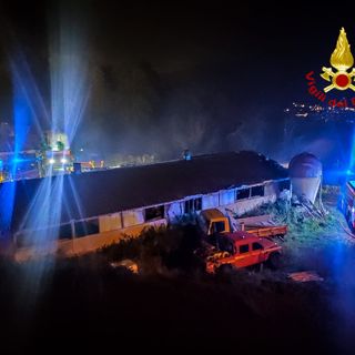 Intervento dei vigili del fuoco in notturna