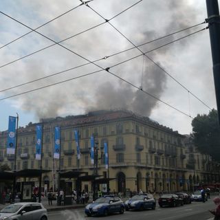 incendio piazza carlo felice