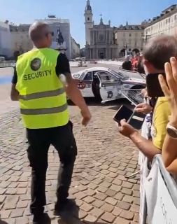 Una immagine dell'incidente di domenica in piazza San Carlo