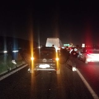 Tamponamento tra tre veicoli sulla Tangenziale Nord, tra corso Regina e Venaria Tamponamento tra tre veicoli sulla Tangenziale Nord, tra corso Regina e Venaria