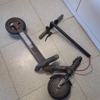 Ventiduenne in monopattino investito da un'auto in corso Lecce