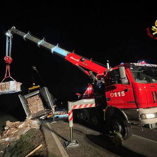 Dal 2006 al 2015 in Piemonte il numero di autocarri coinvolti in incidenti è sceso del 40%: dopo Biella, il maggior calo è di Torino