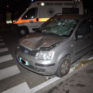 Investito all'incrocio di corso Siracusa, ricoverato in prognosi riservata Investito all'incrocio di corso Siracusa, ricoverato in prognosi riservata