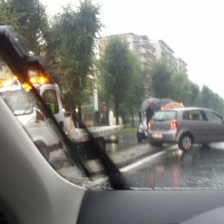 Incidente in corso Trapani, automobilista perde il controllo del veicolo a causa della pioggia