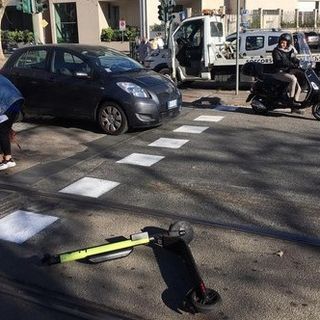 Auto contro monopattino, 29enne grave al San Giovanni Bosco (foto d'archivio)
