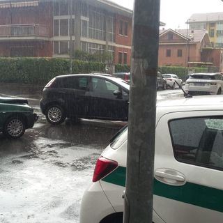 Nichelino, incidente tra Lancia Y e Fiat Punto: guidatori illesi malgrado la violenza dello scontro