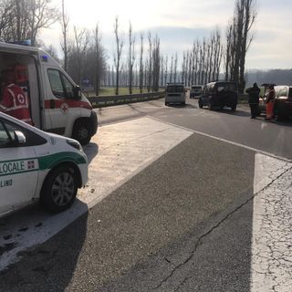 Tamponamento tra una Jeep e un Doblò a Stupinigi, due le persone ferite