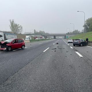 incidente tangenziale uscita venaria
