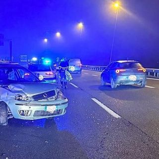 Auto sbanda sul raccordo Torino-Pinerolo, ferita una donna. Pochi disagi alla circolazione