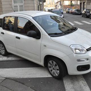 Non ce l'ha fatta la signora investita ieri mattina in via Ceva