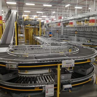 Amazon cresce alle porte di Torino: non solo pacchetti, ma anche sviluppo e occupazione [FOTO e VIDEO]